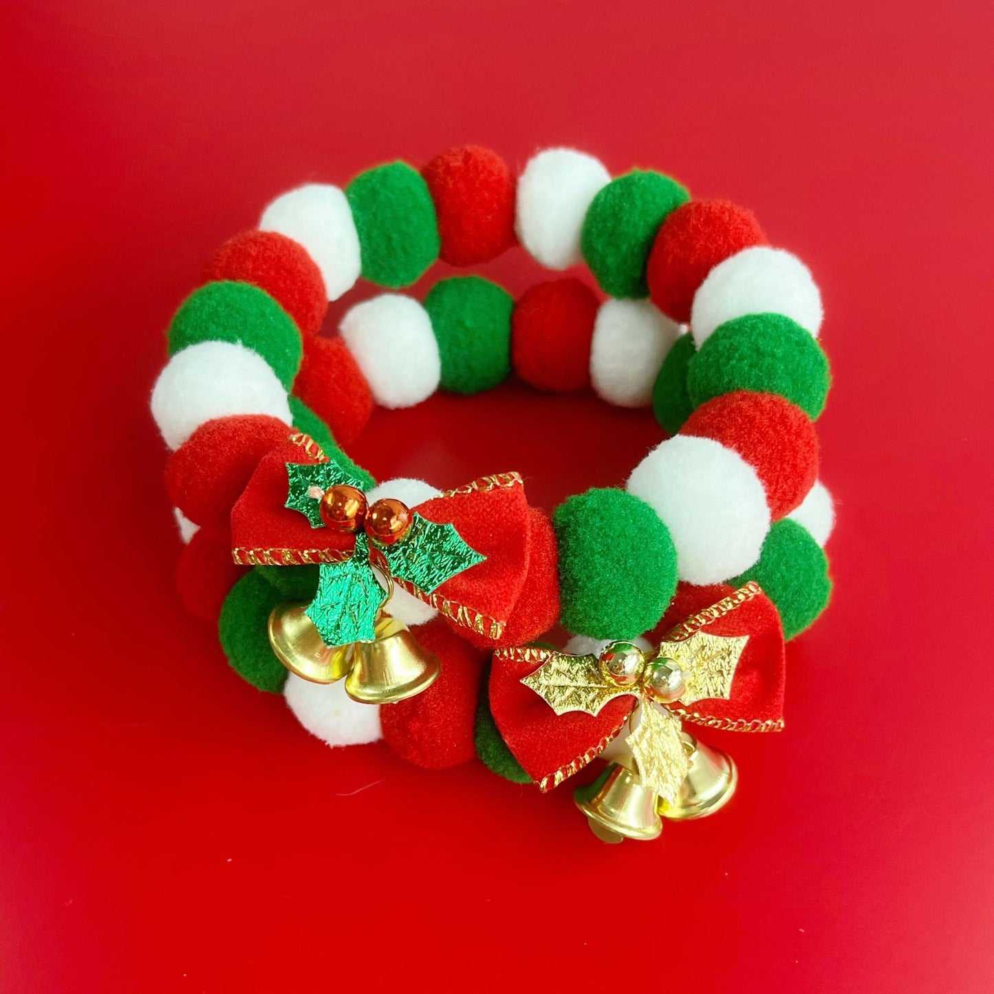 Christmas Adorable & Cozy Pet  Plush Ball Collar